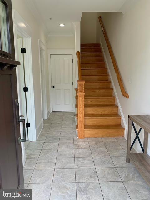 WAVERLY HILLS - Residential Lease