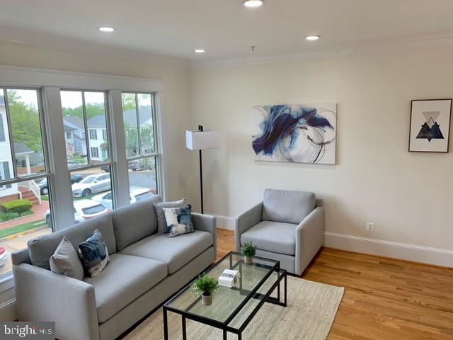 WAVERLY HILLS - Residential Lease