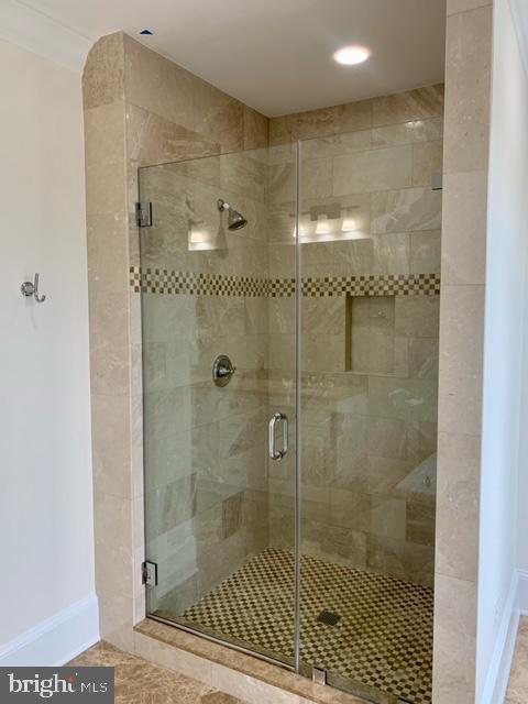 WAVERLY HILLS - Residential Lease