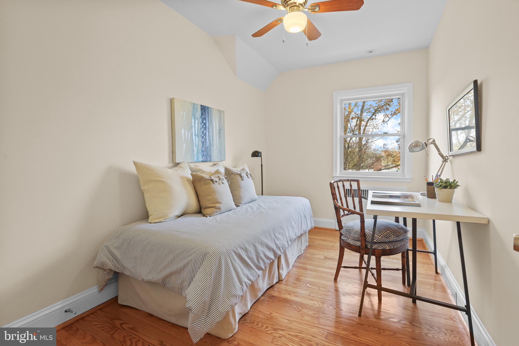 ORIGINAL NORTHWOOD - Residential