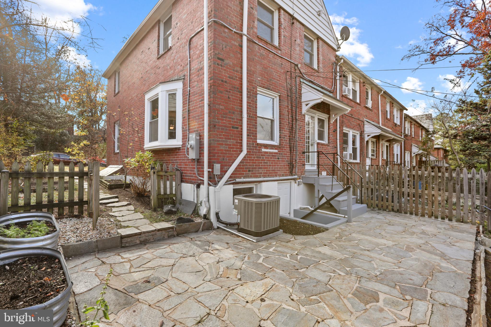 ORIGINAL NORTHWOOD - Residential