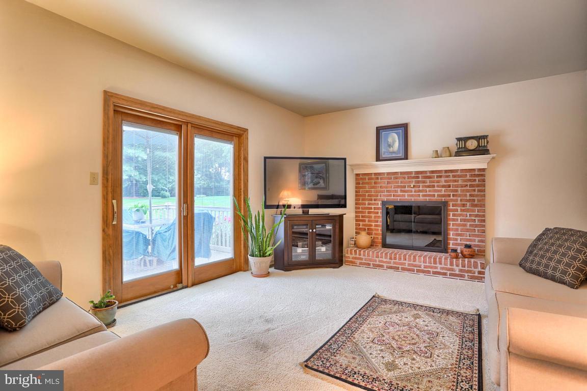 ROSEMONT ESTATES - Residential