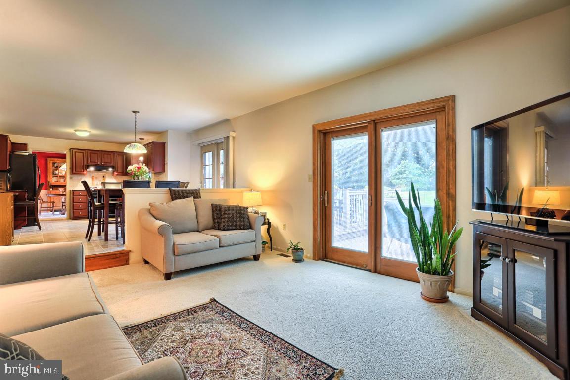 ROSEMONT ESTATES - Residential