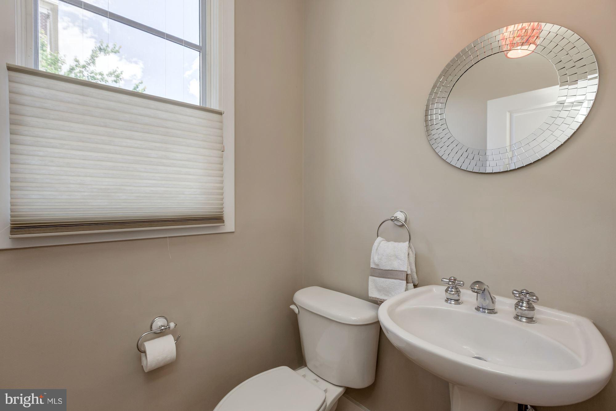 BRADDOCK LOFTS - Residential