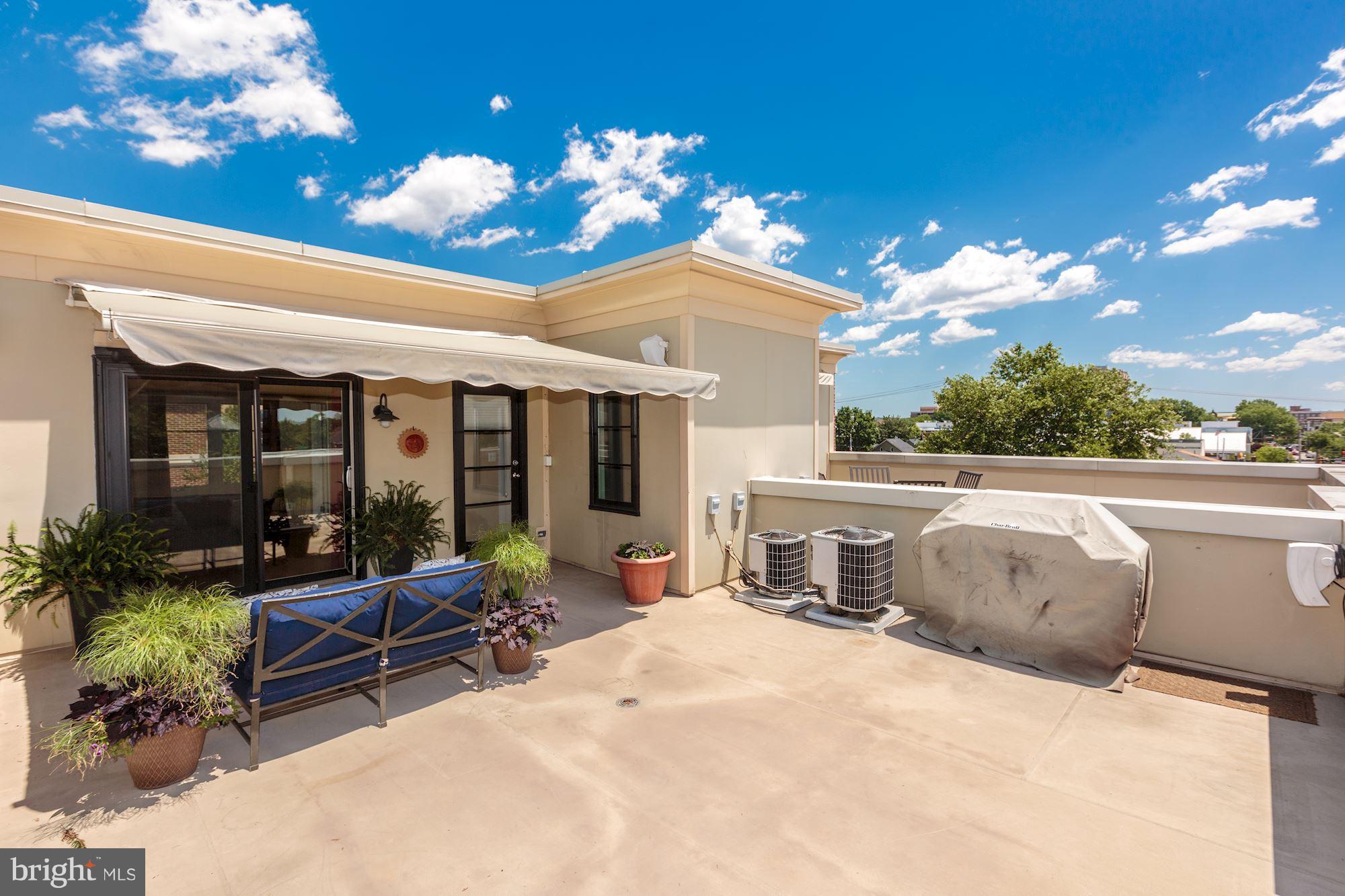 BRADDOCK LOFTS - Residential