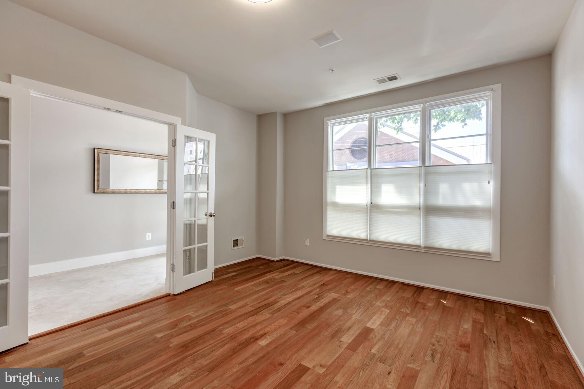 BRADDOCK LOFTS - Residential