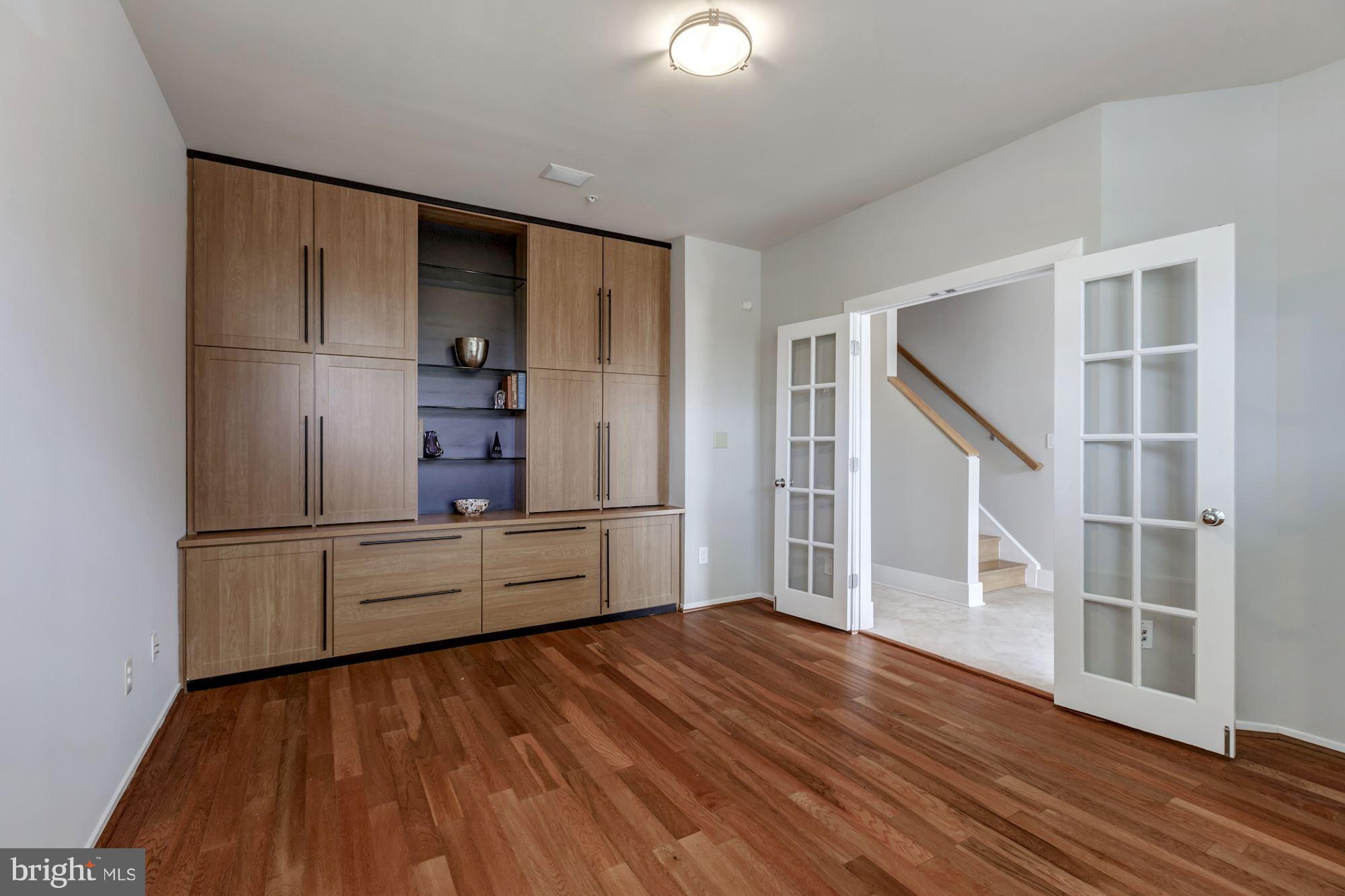 BRADDOCK LOFTS - Residential