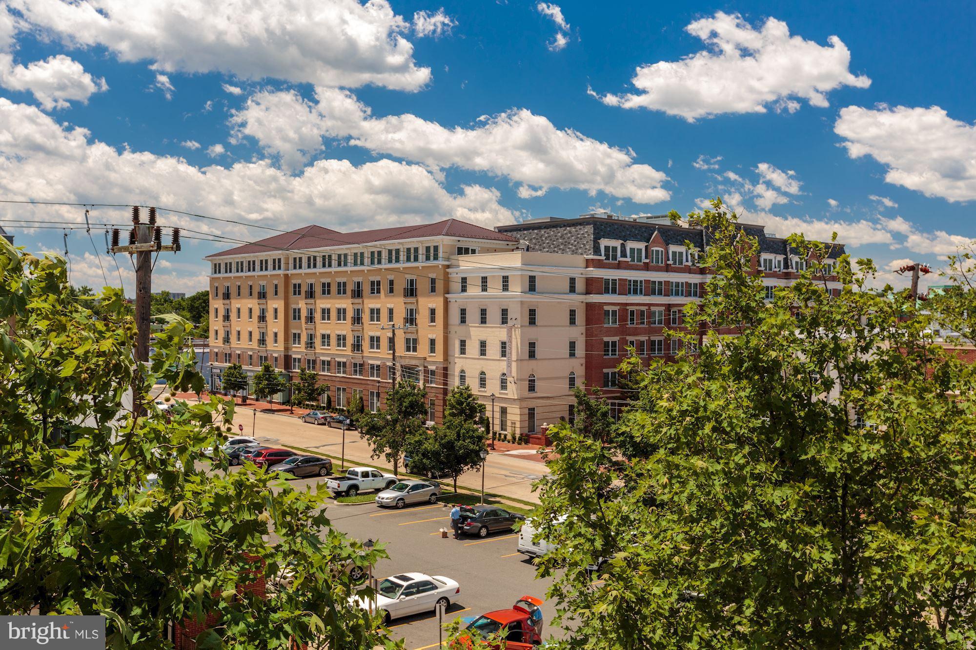 BRADDOCK LOFTS - Residential