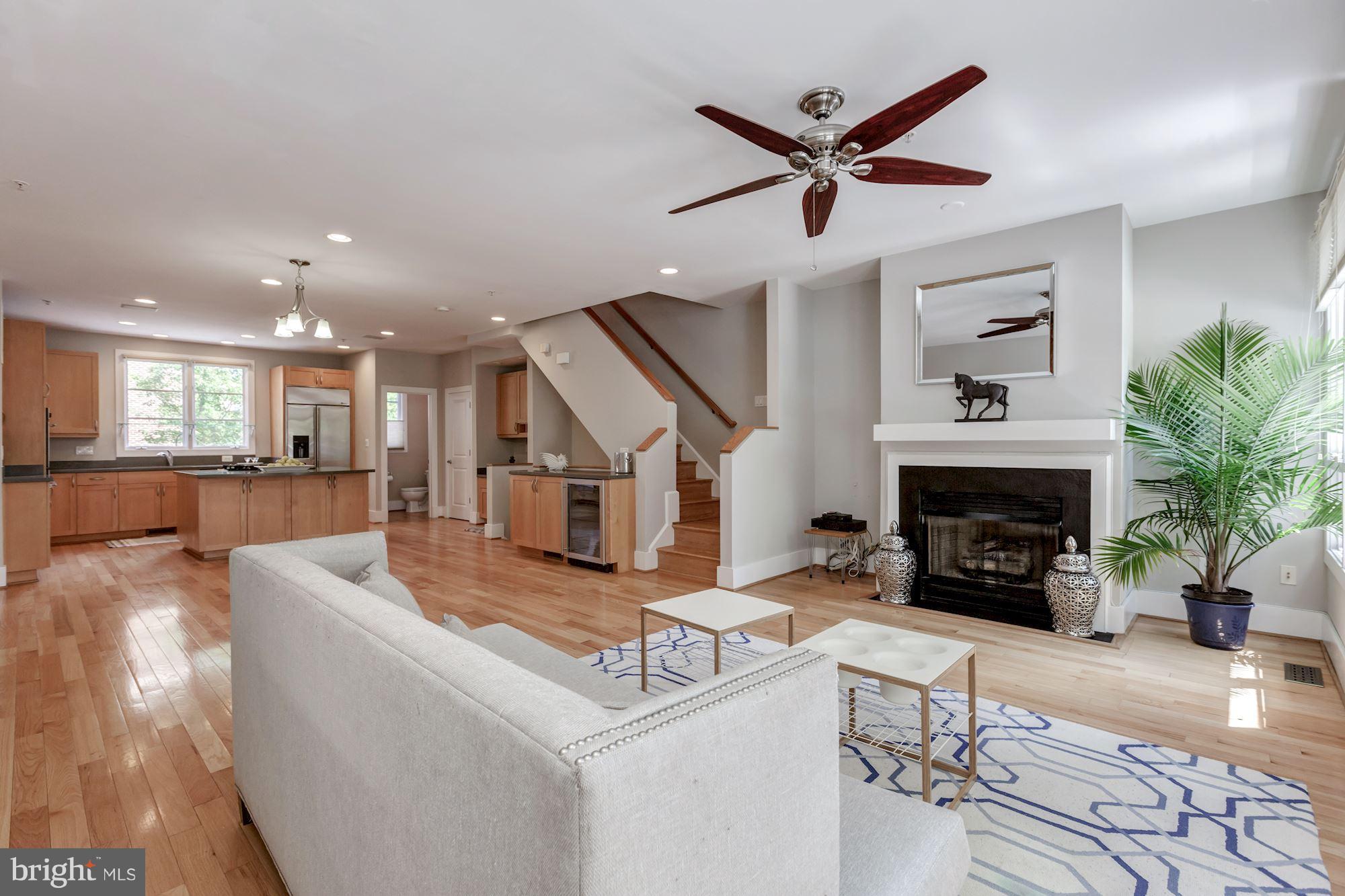 BRADDOCK LOFTS - Residential