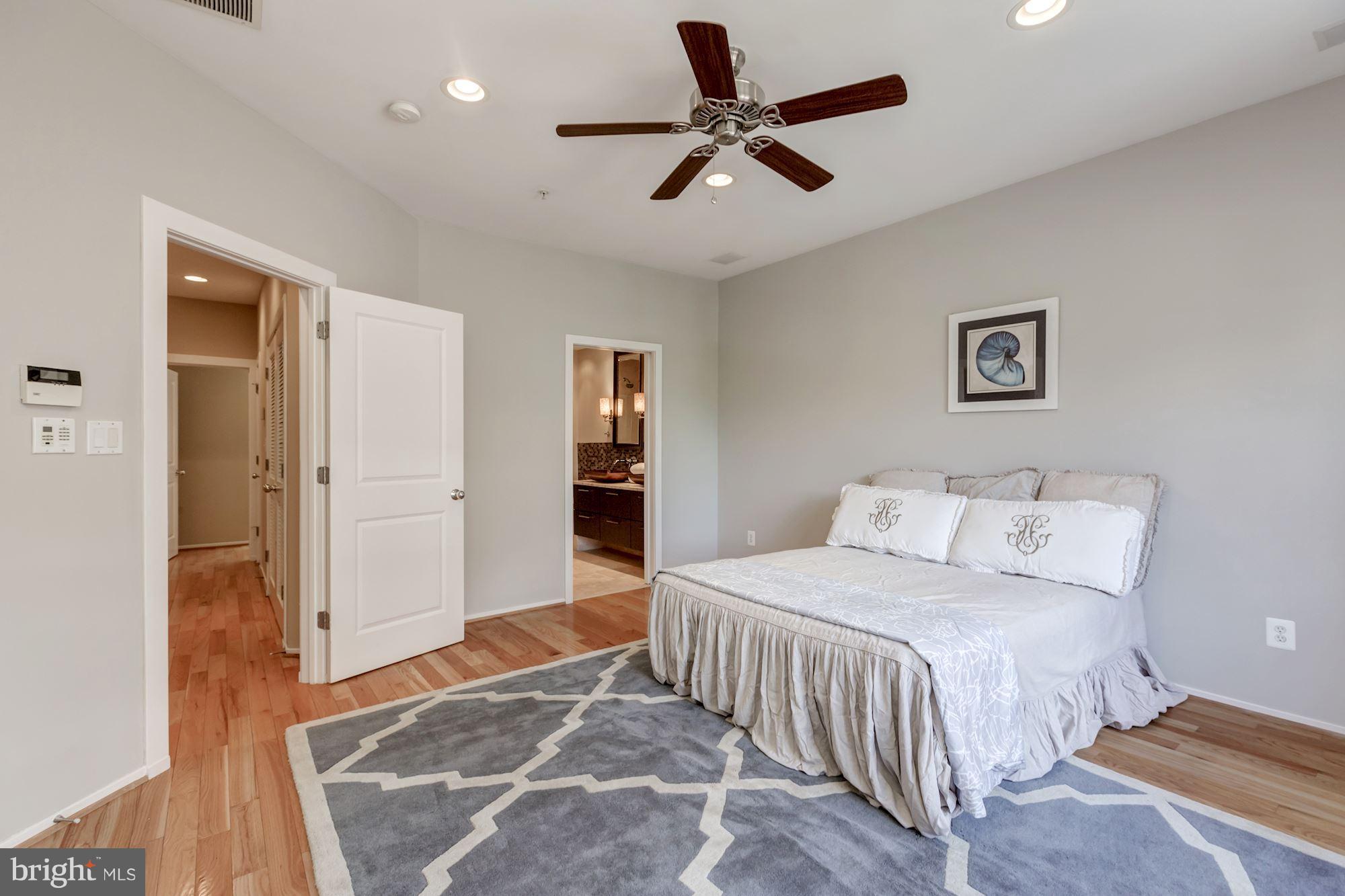 BRADDOCK LOFTS - Residential