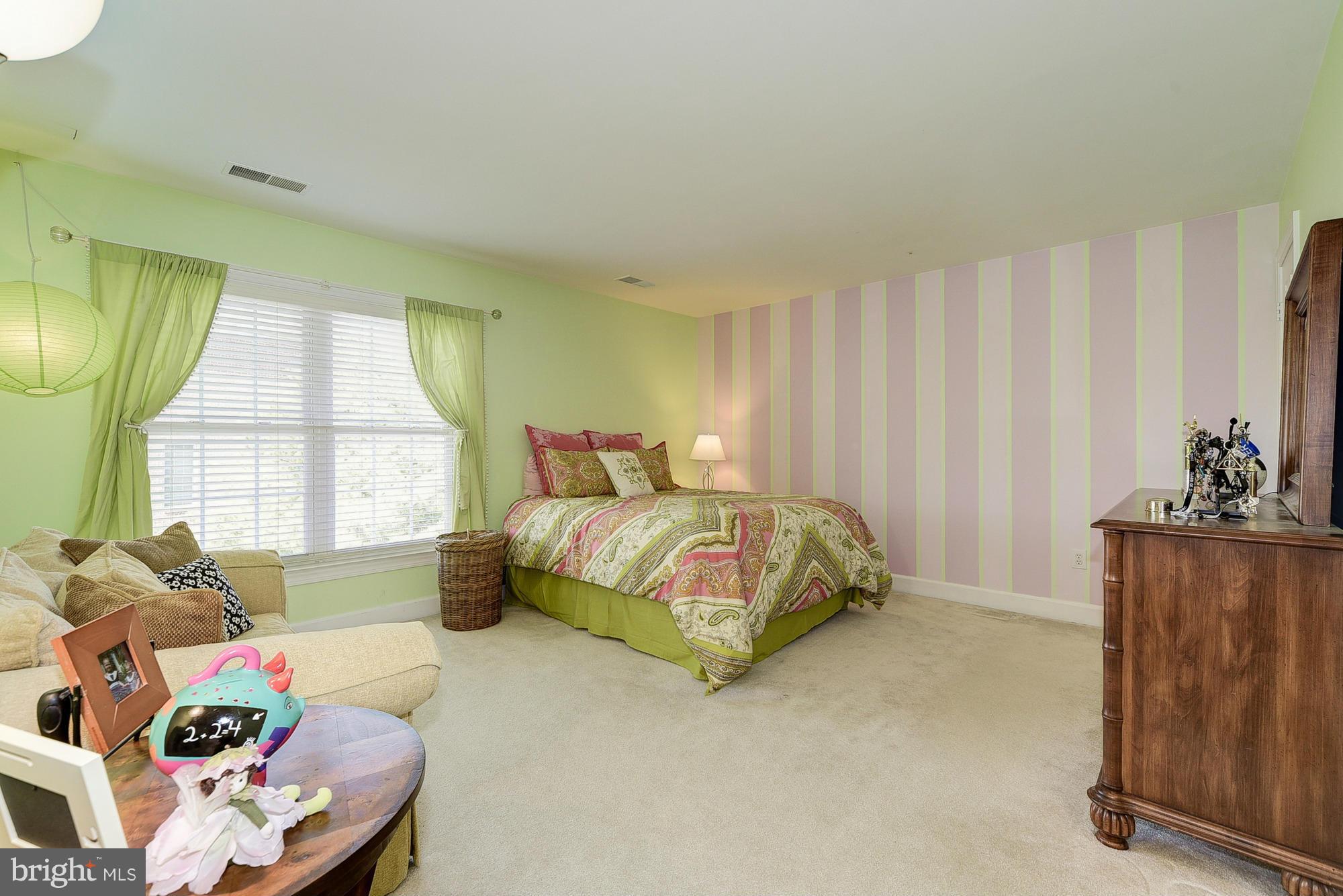 GLEN MEADOWS - Residential