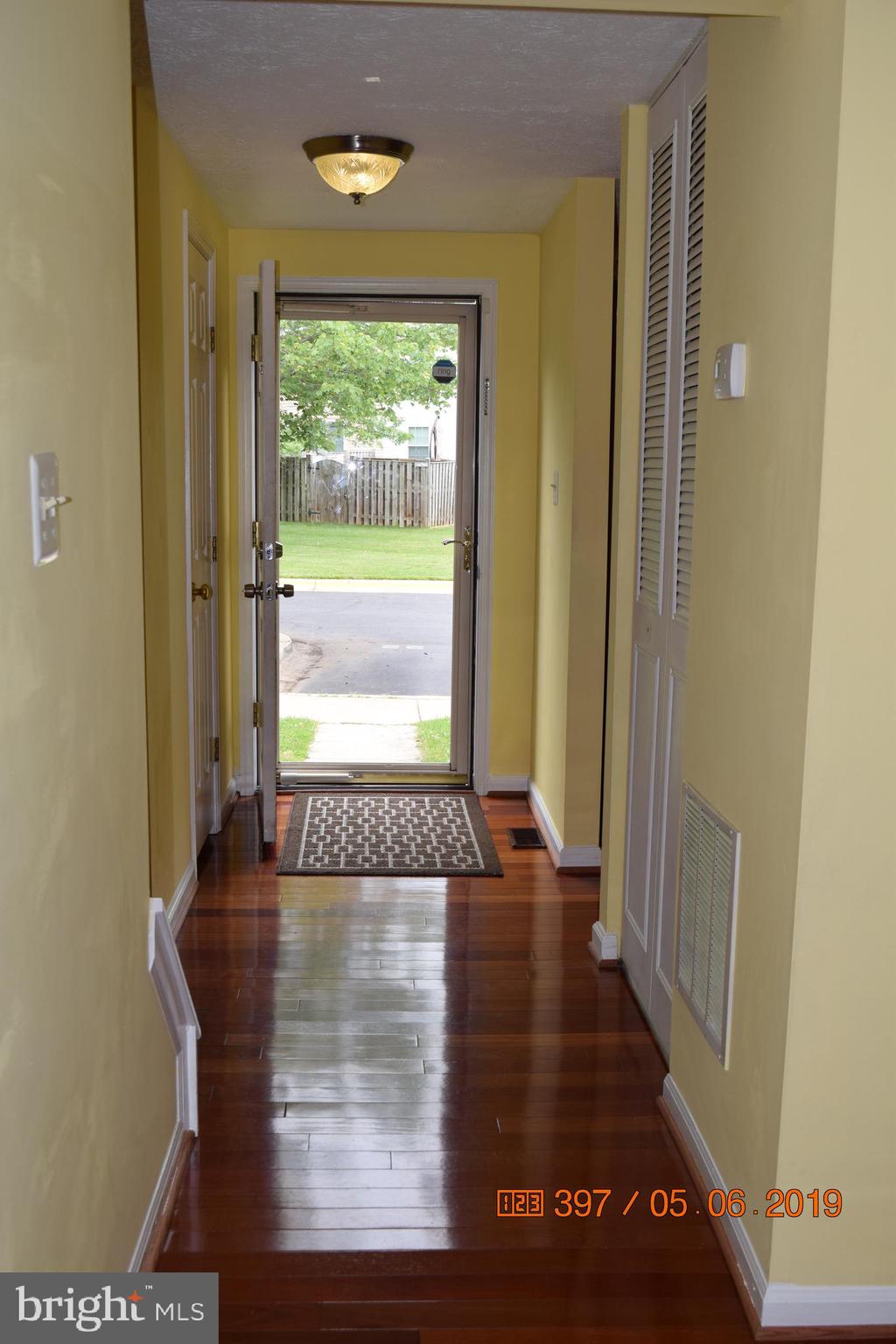 SILVER SPRING CNTRY CLUB - Residential Lease