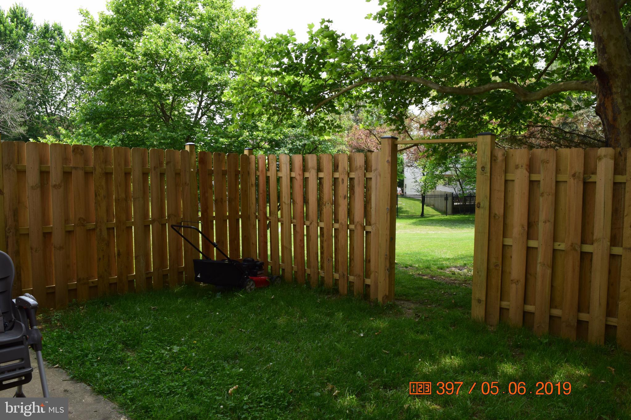 SILVER SPRING CNTRY CLUB - Residential Lease