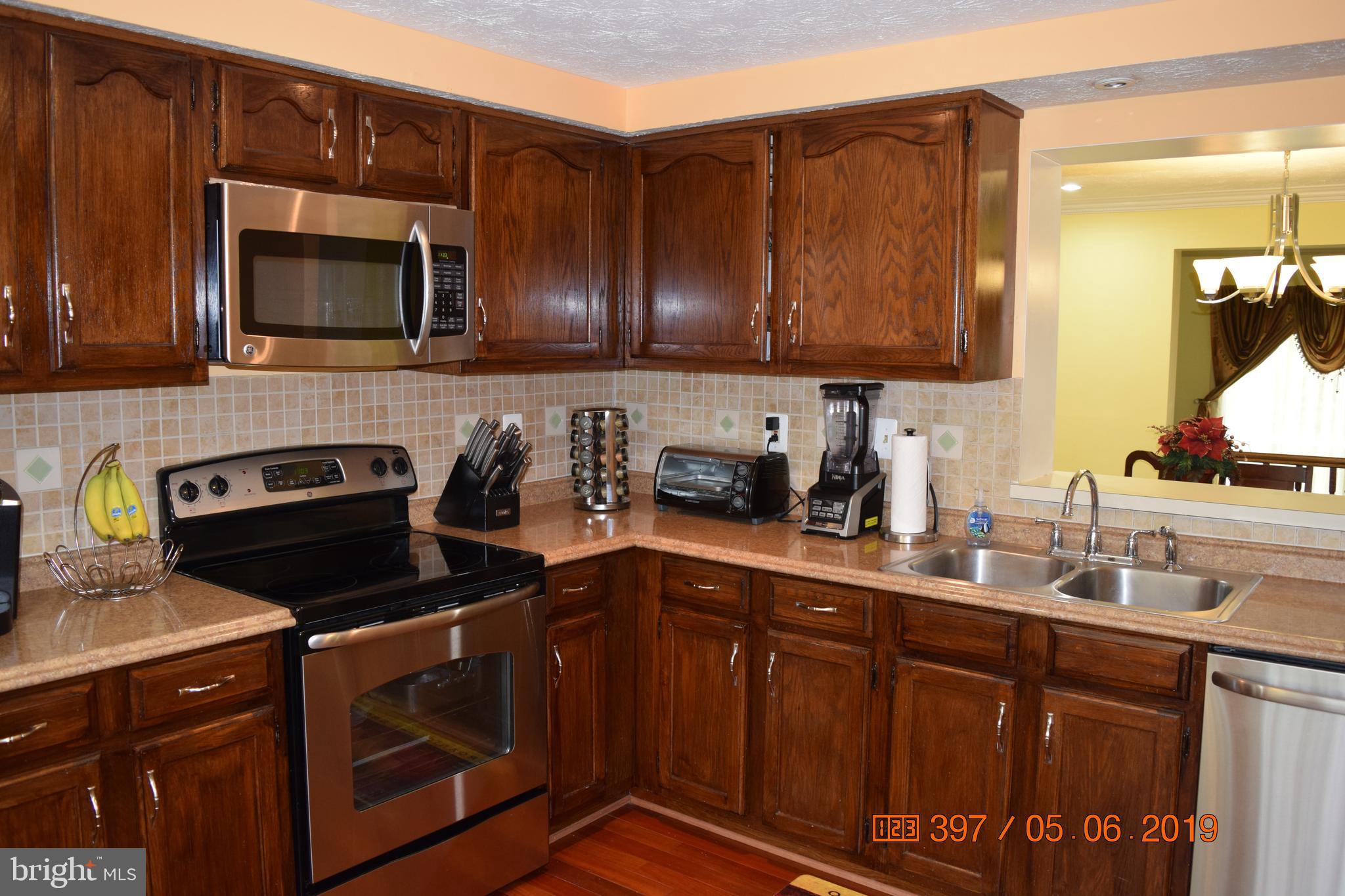 SILVER SPRING CNTRY CLUB - Residential Lease