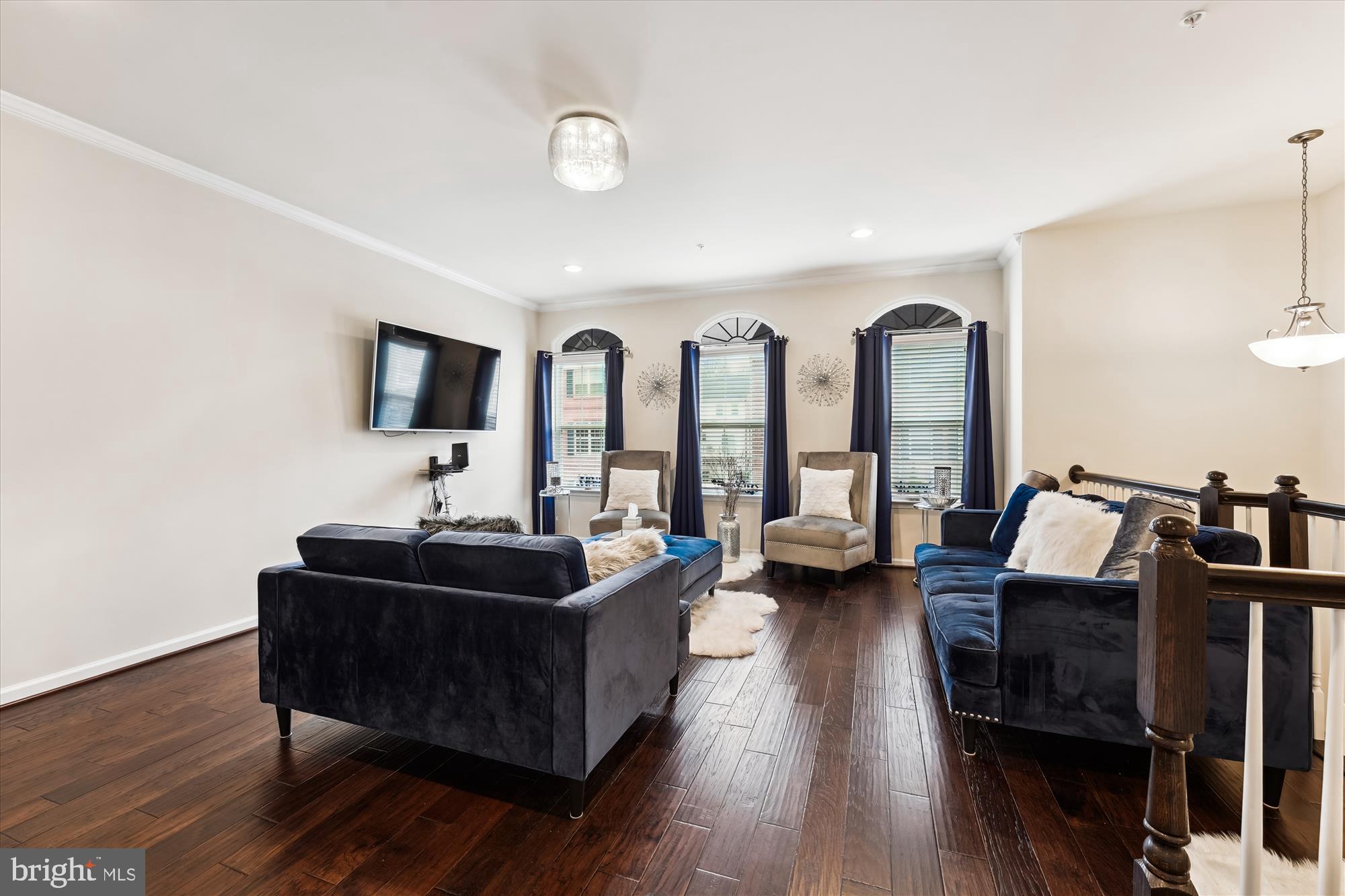 CHELSEA MANOR - Residential