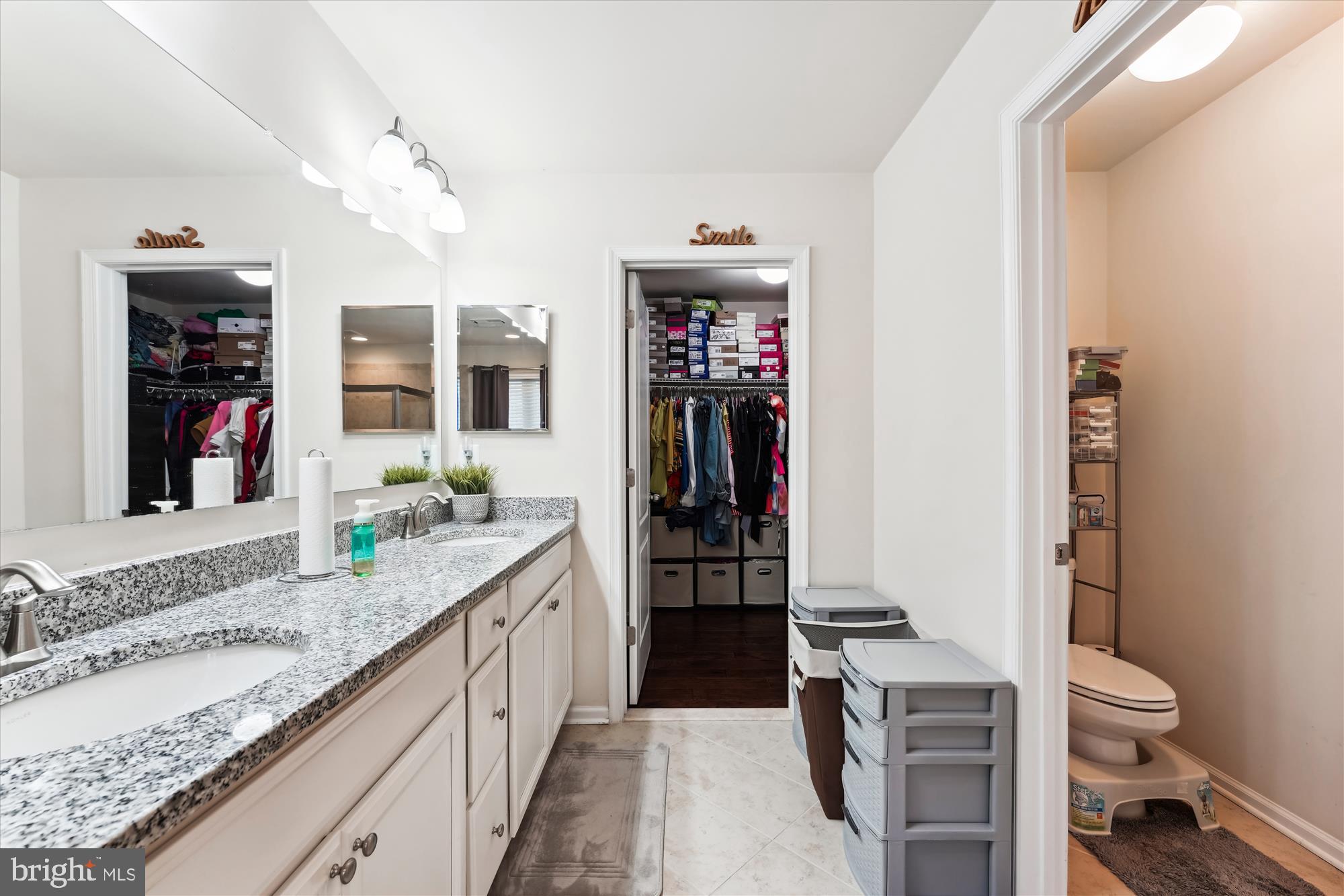 CHELSEA MANOR - Residential