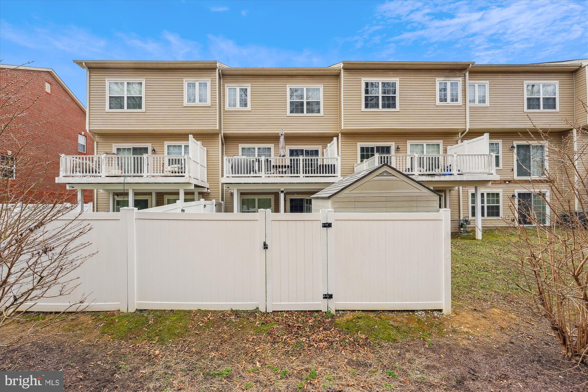 CHELSEA MANOR - Residential