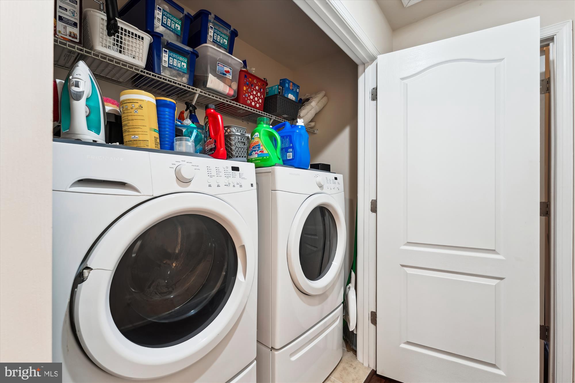 CHELSEA MANOR - Residential