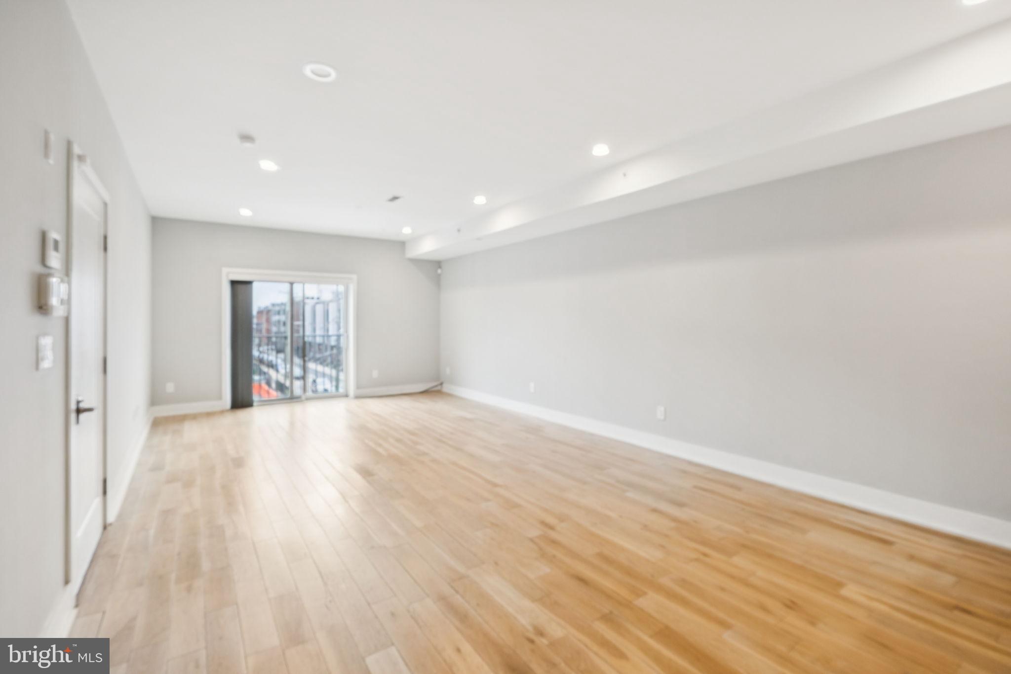 ART MUSEUM AREA - Commercial Sale