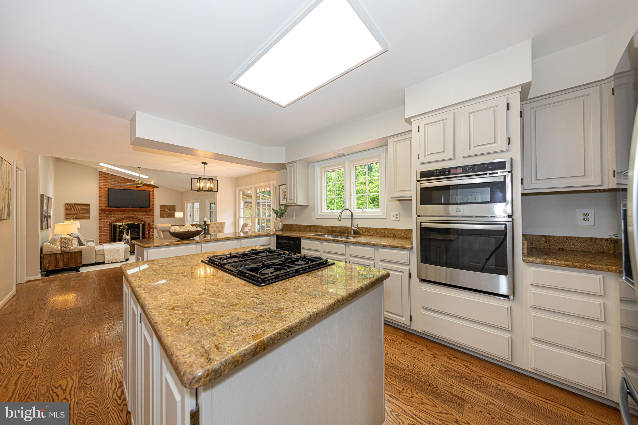 TRIPLE RIDGE - Residential