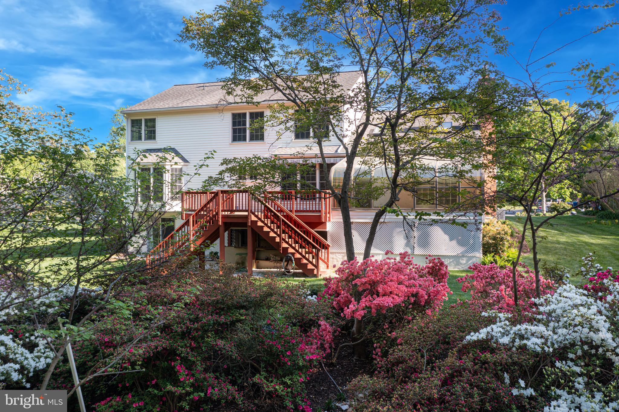 TRIPLE RIDGE - Residential