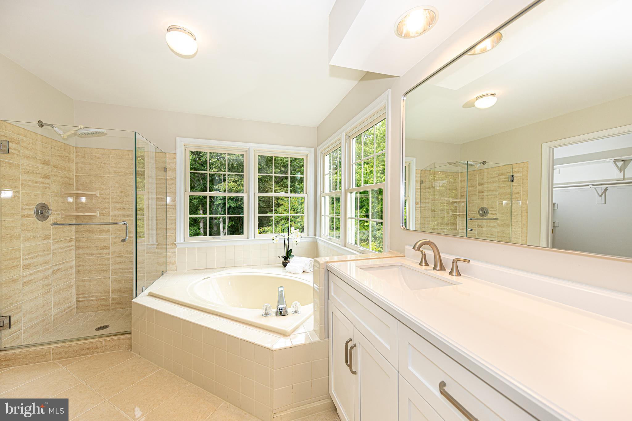 TRIPLE RIDGE - Residential