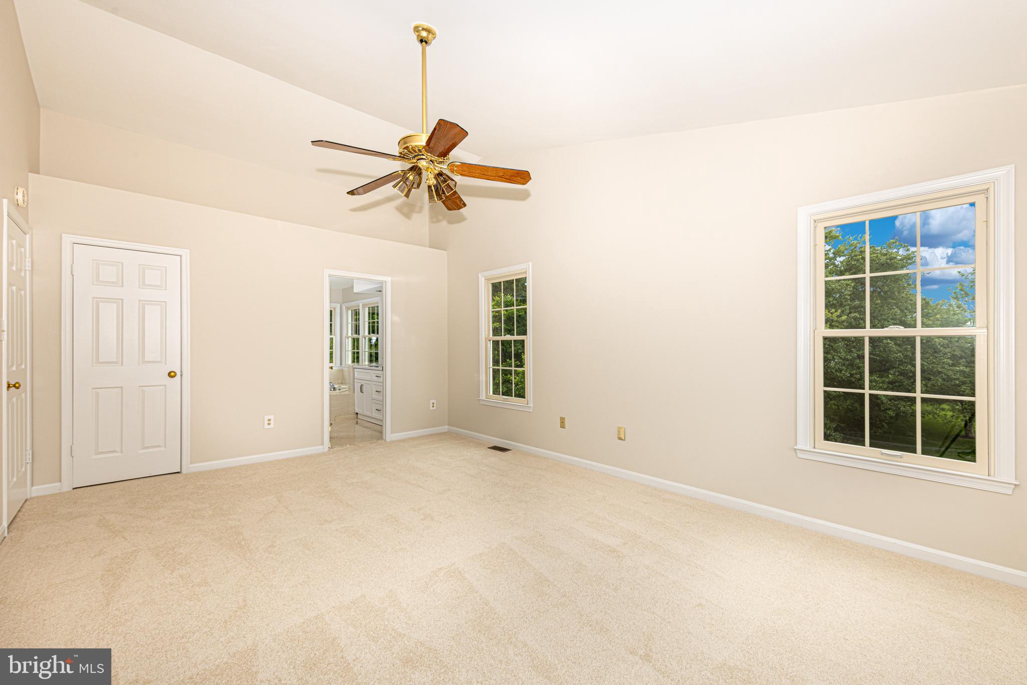 TRIPLE RIDGE - Residential