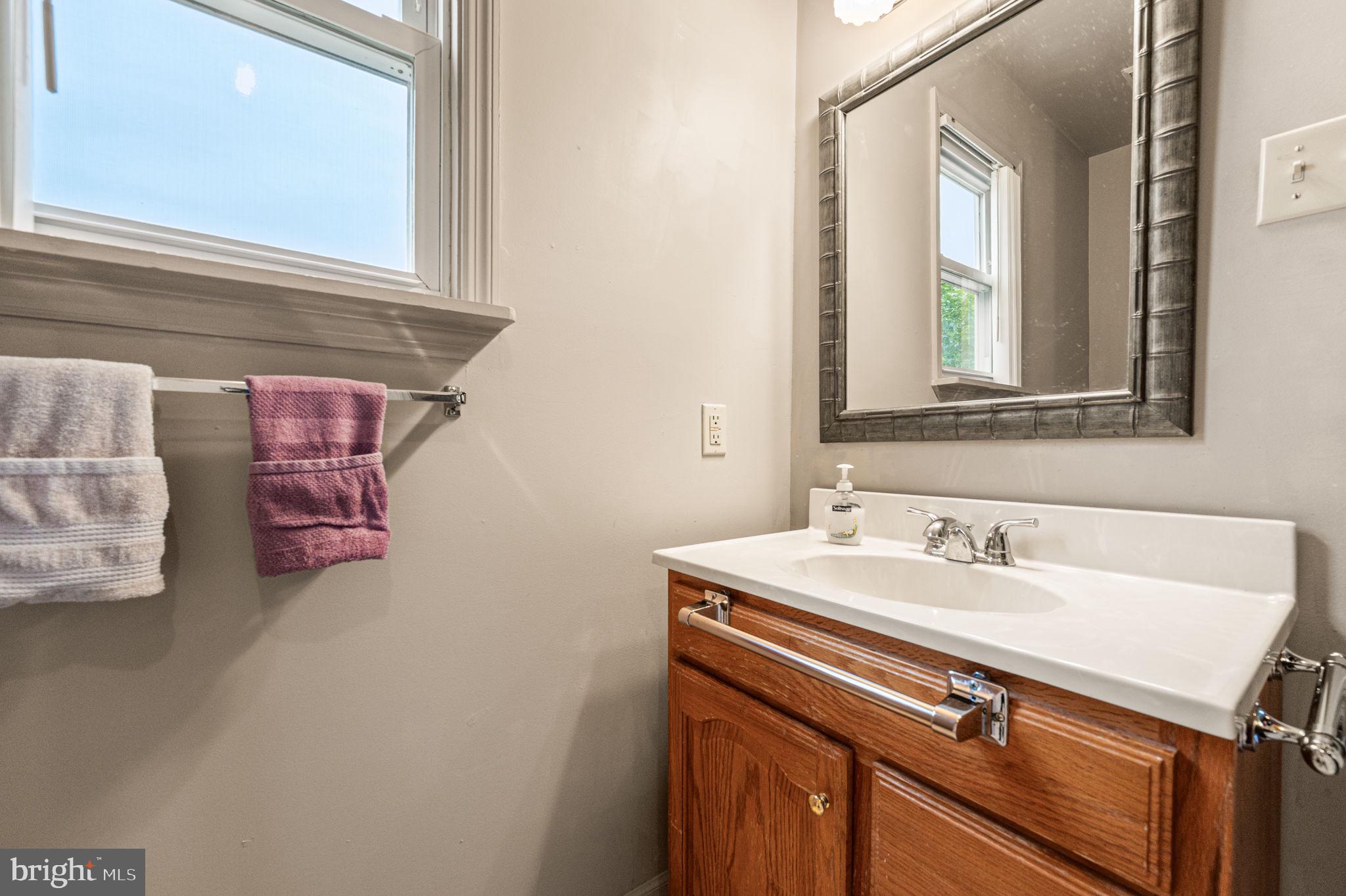 VALLEY MDWS - Residential