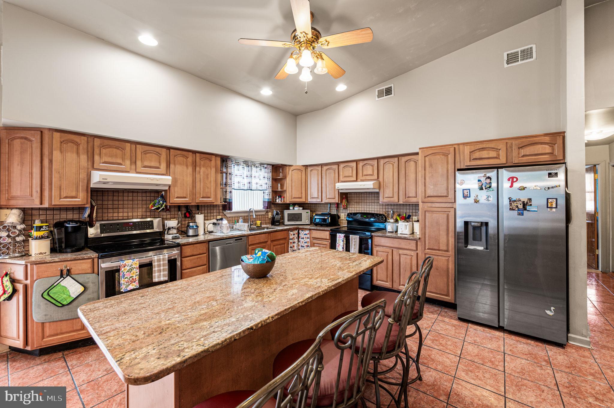 VALLEY MDWS - Residential