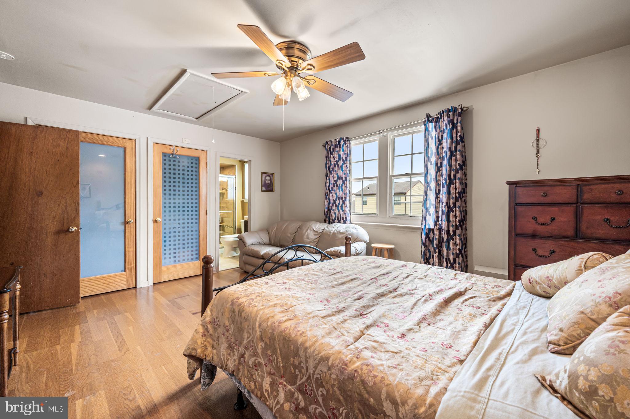 VALLEY MDWS - Residential