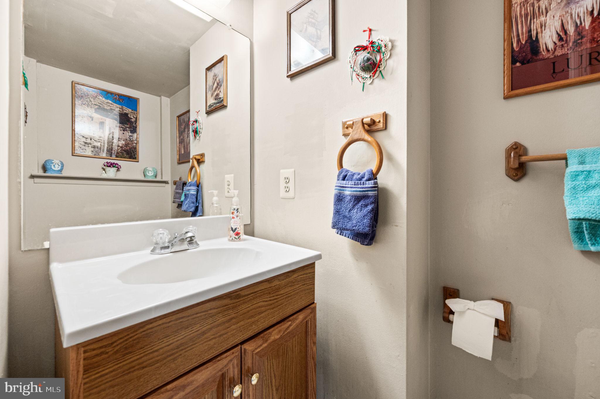VALLEY MDWS - Residential