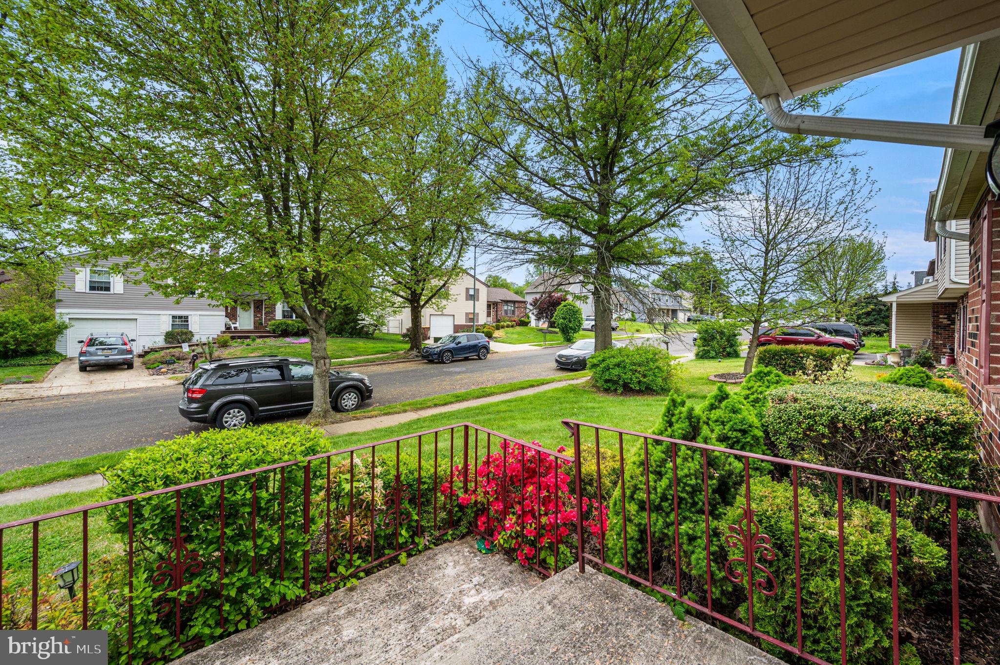 VALLEY MDWS - Residential