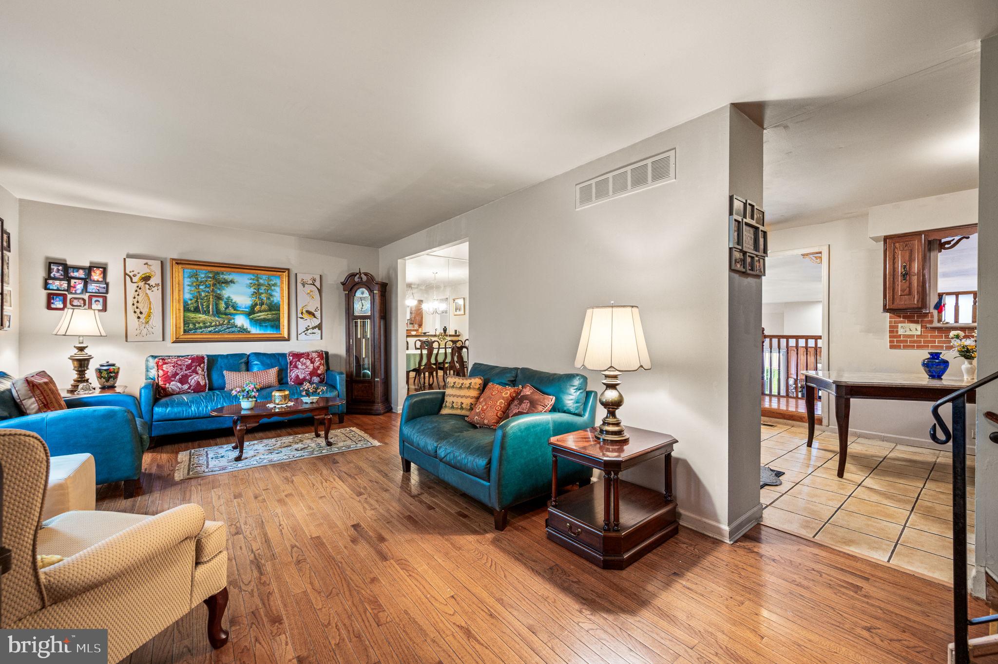 VALLEY MDWS - Residential