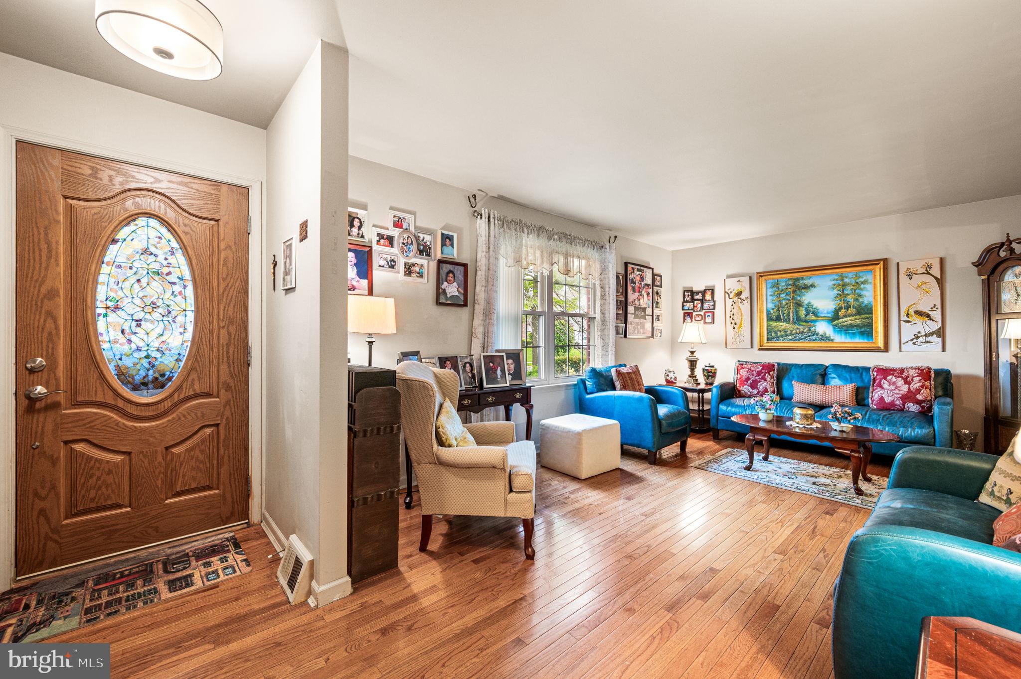 VALLEY MDWS - Residential