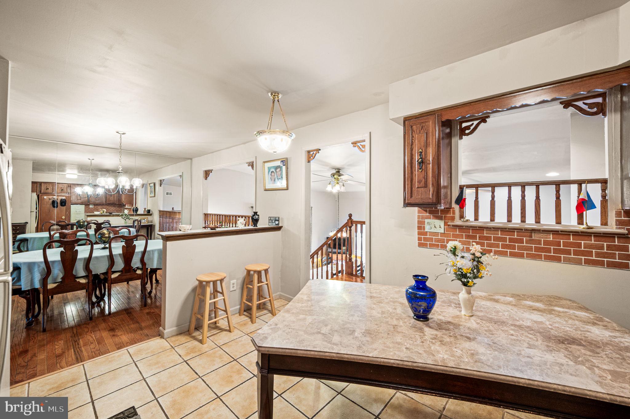 VALLEY MDWS - Residential