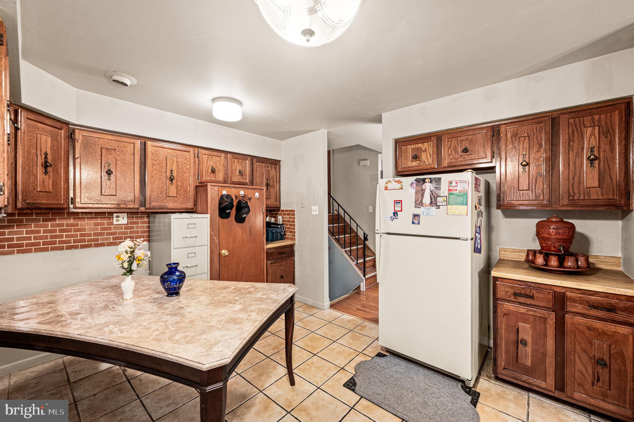 VALLEY MDWS - Residential