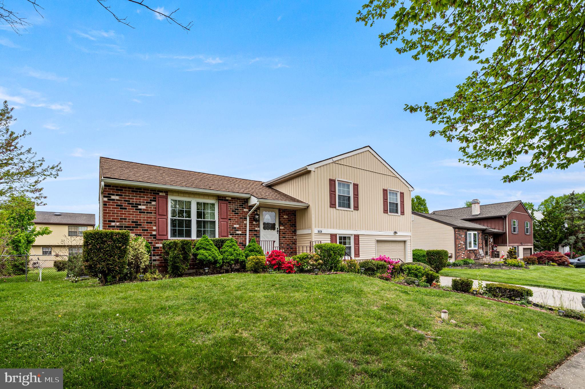 VALLEY MDWS - Residential