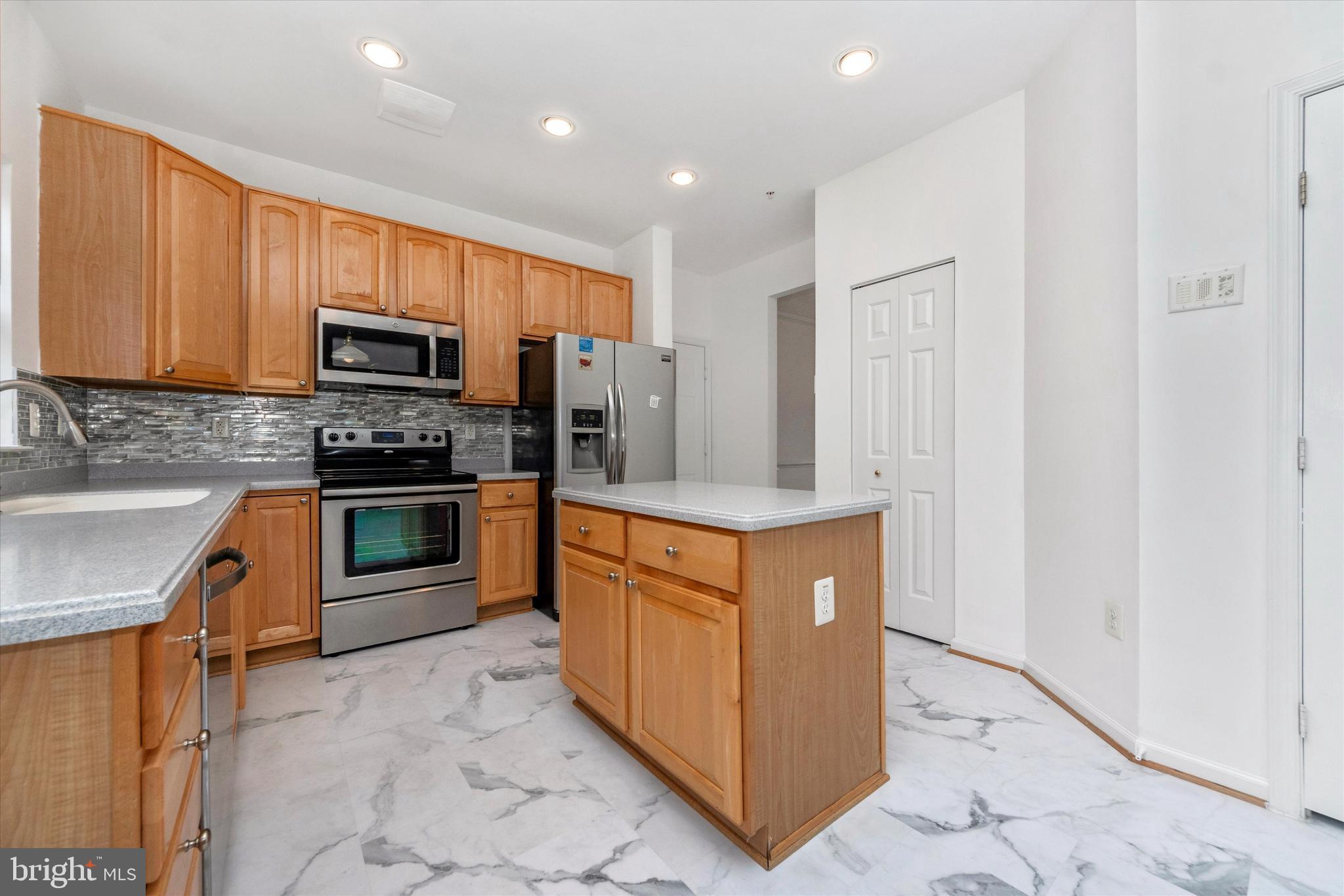 ADNELL WOODS - Residential