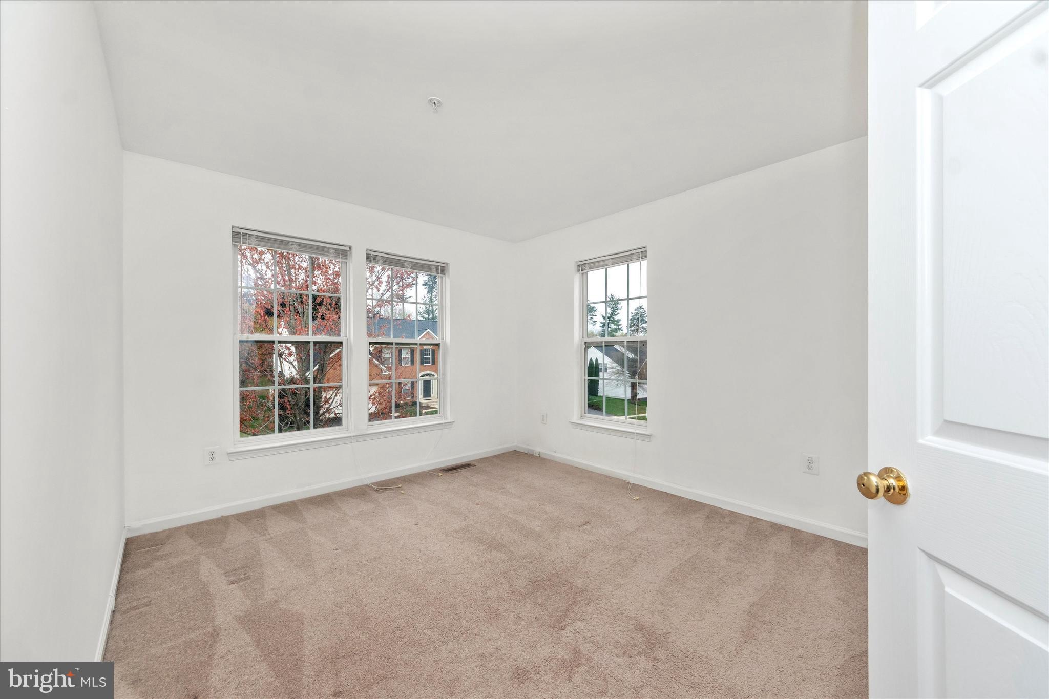 ADNELL WOODS - Residential