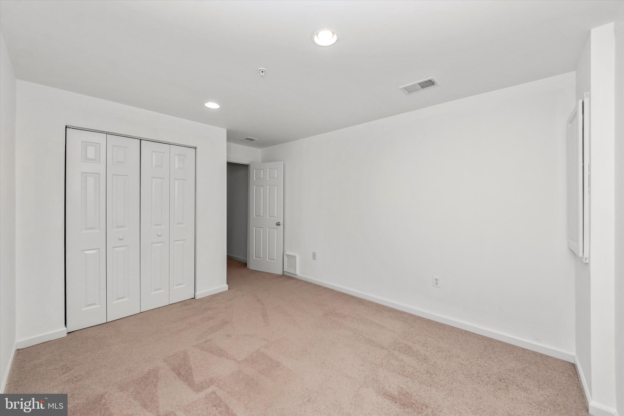 ADNELL WOODS - Residential