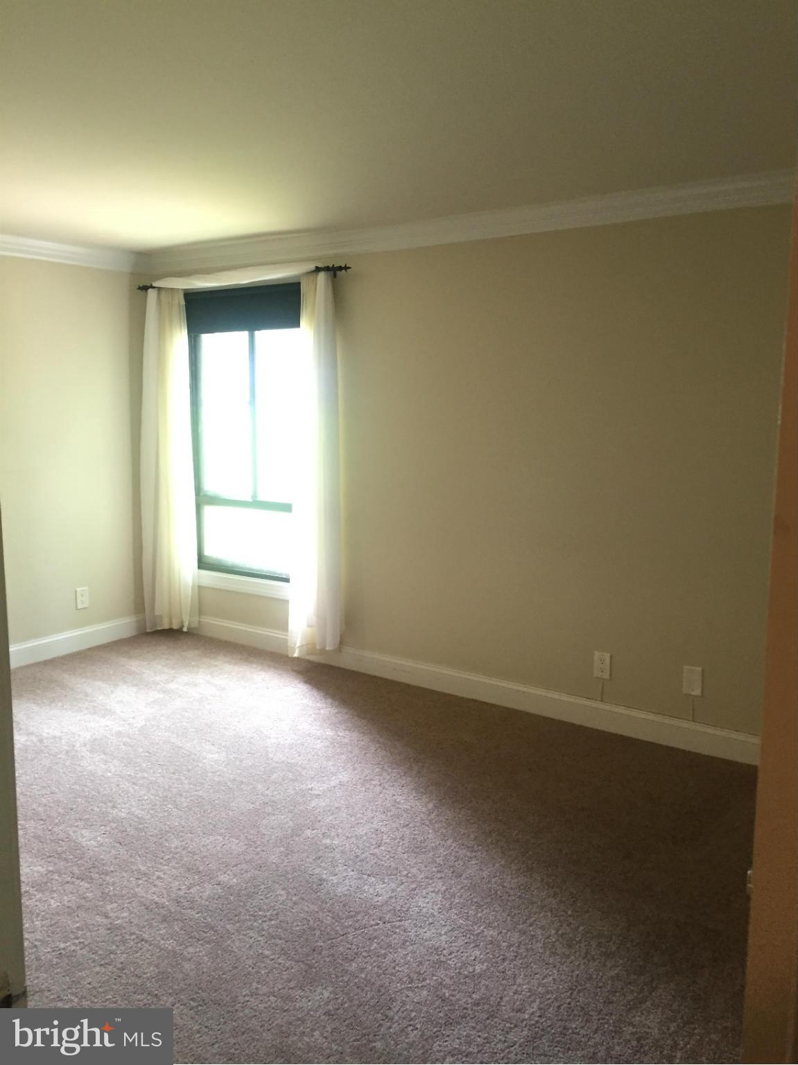 HERITAGE COURT - Residential Lease