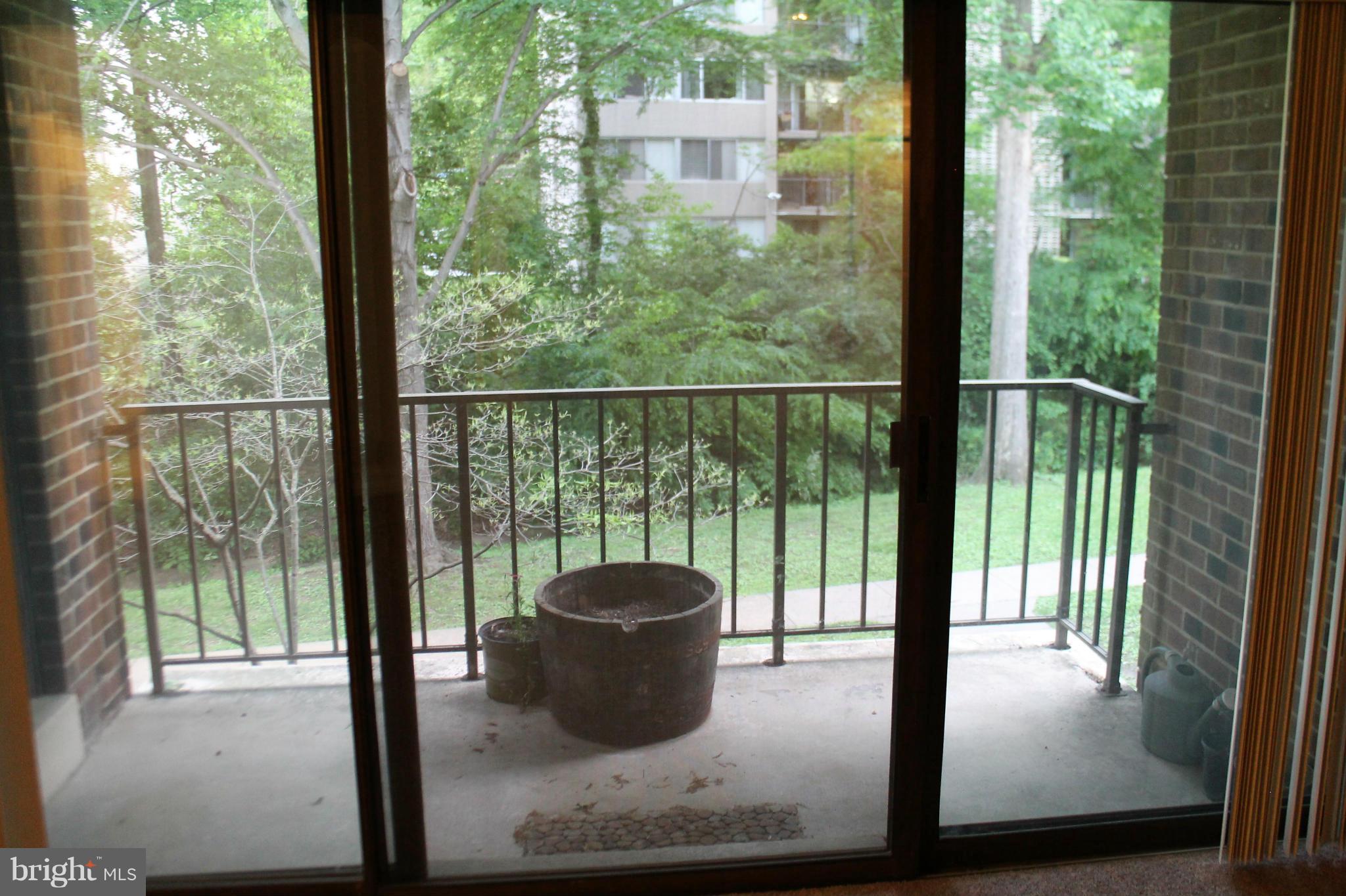 HERITAGE COURT - Residential Lease