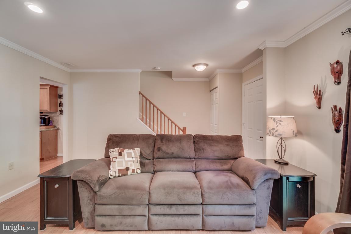 PINECREST - Residential