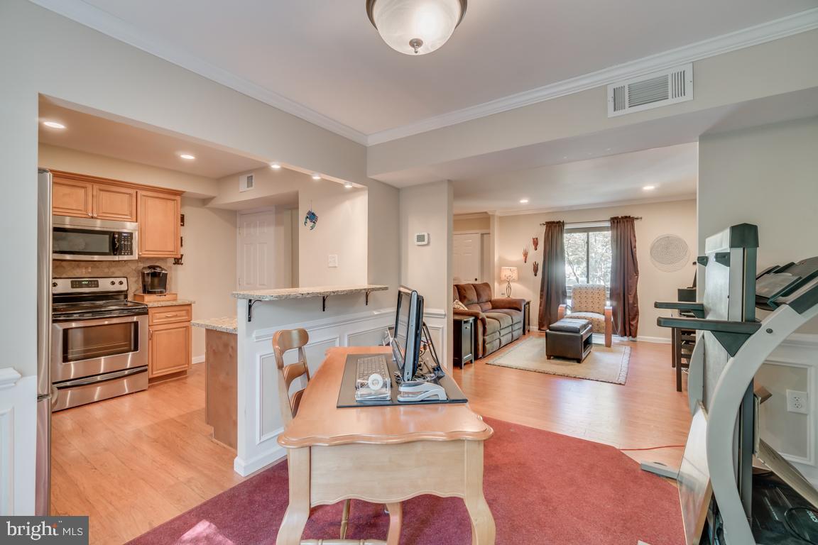 PINECREST - Residential