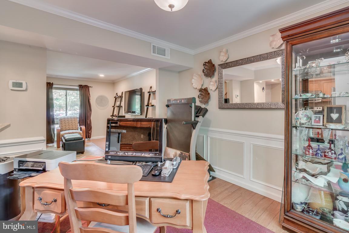 PINECREST - Residential