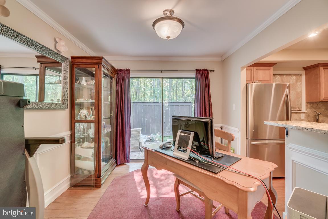 PINECREST - Residential