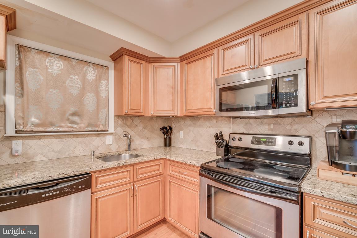 PINECREST - Residential