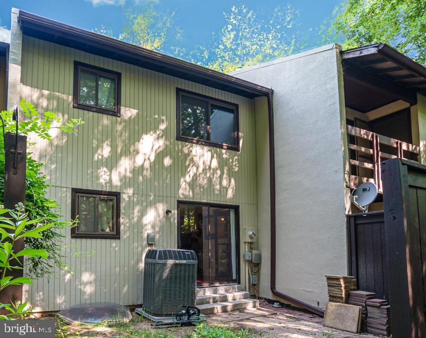 PINECREST - Residential