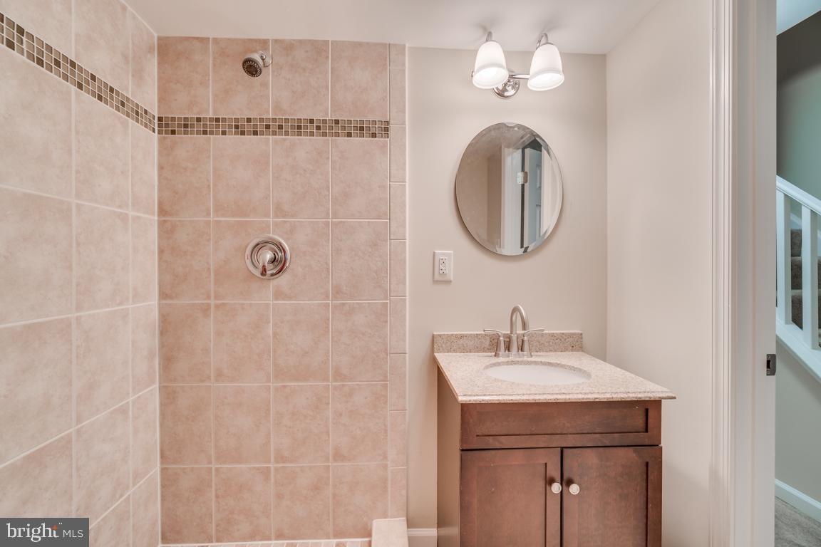 PINECREST - Residential