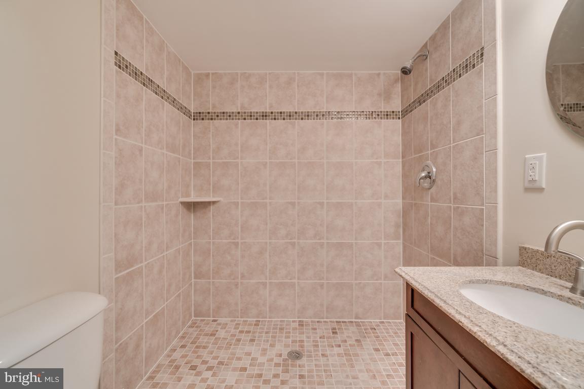 PINECREST - Residential